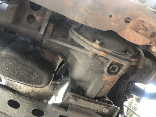 01-04 Nissan Fronter 4.90 Front differential Carrier Assembly HG49 Tested Oem